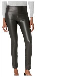 NWT  MAX STUDIO Black Faux Leather Leggings Size Small‎